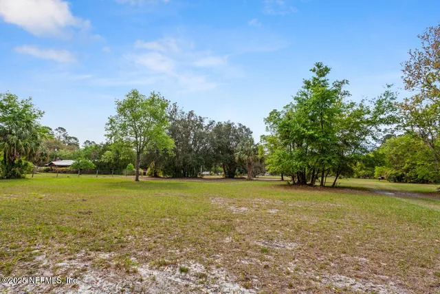 $370,000 | 1017 Old Gainesville Highway, Interlachen, FL 32148