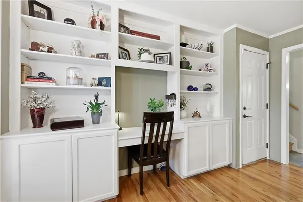 $415,000 | 10718 West 102nd Street, Overland Park, KS 66214