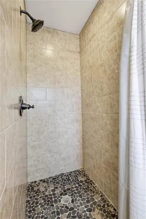 $415,000 | 10718 West 102nd Street, Overland Park, KS 66214
