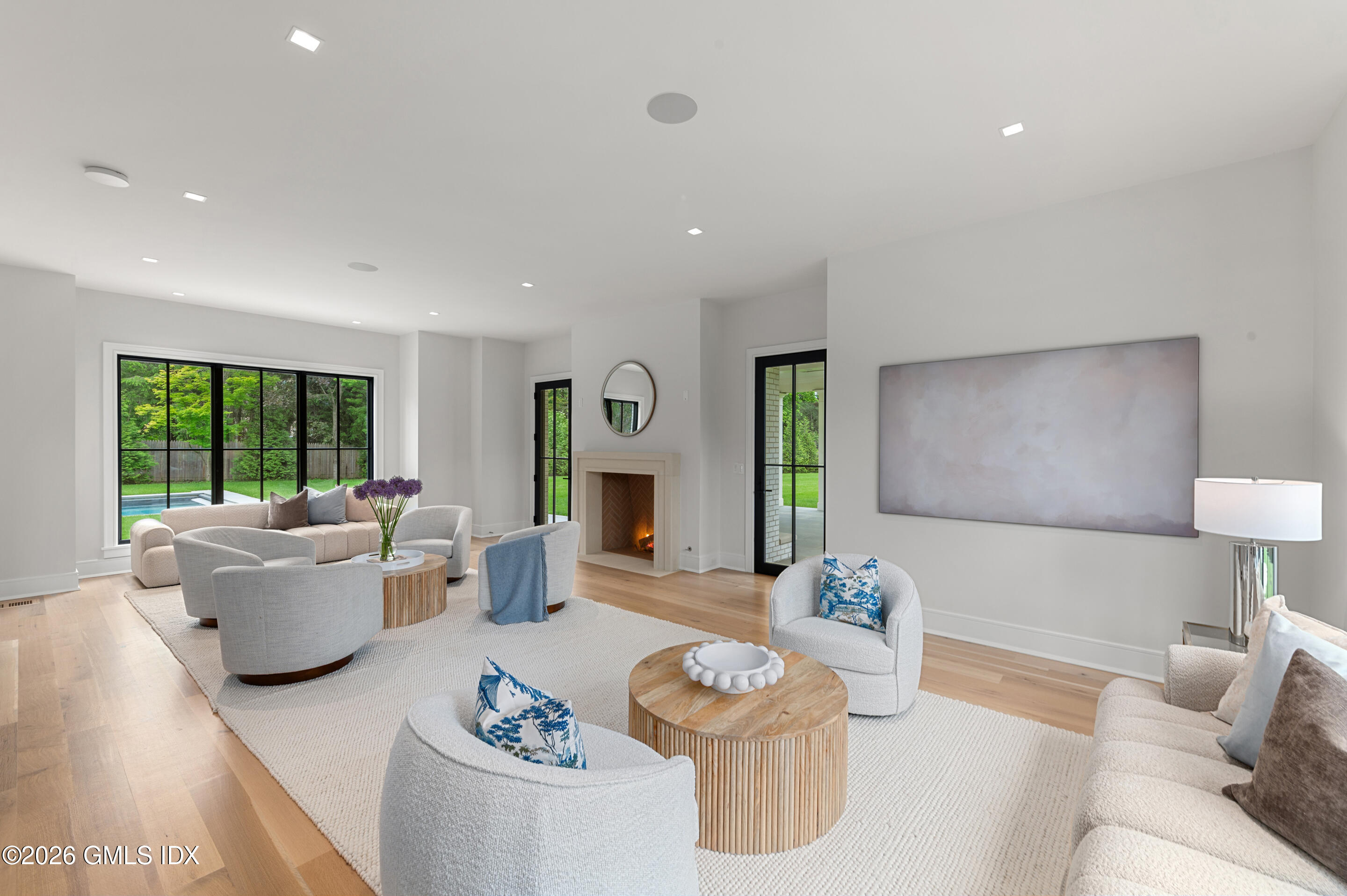 7 Parsonage Road Greenwich, CT 06830 - Photo 5 of 47 LIVING ROOM