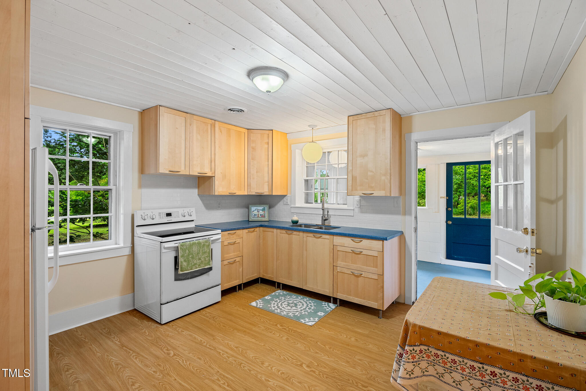 1085 Bynum Road Pittsboro, NC 27312 - Photo 2 of 41 DSC_0967