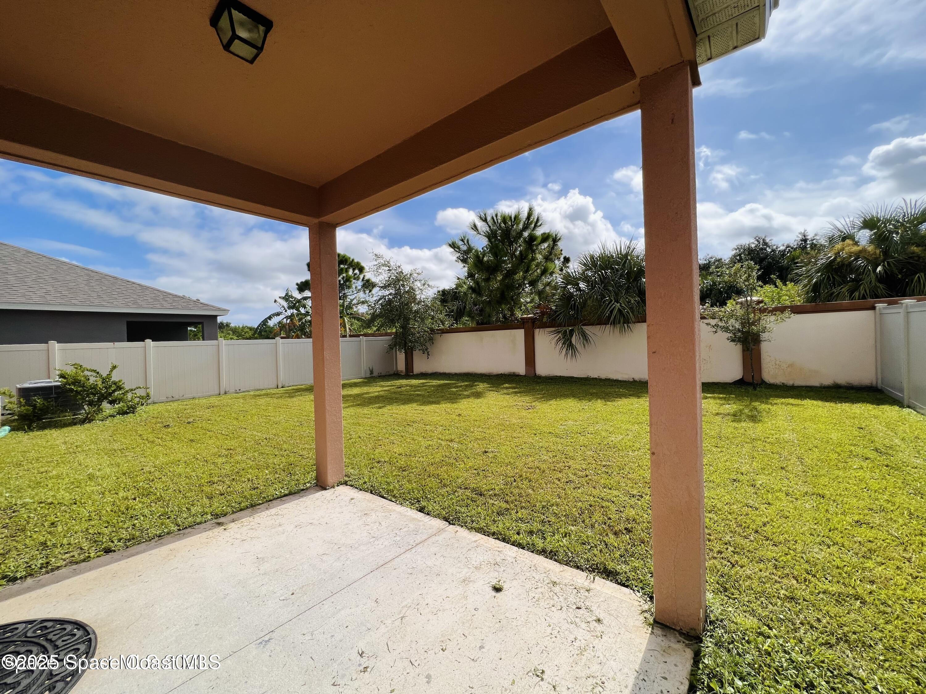 137 Sutherland Drive Southwest Palm Bay, FL 32908 - Photo 23 of 24 20230728171521039070000000-o