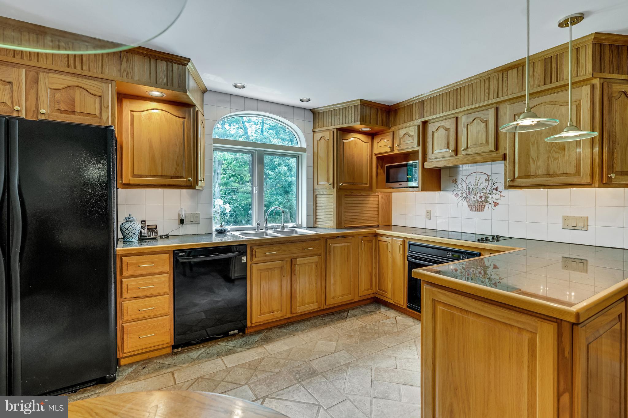 596 Park Ridge Drive Wayne, PA 19087 - Photo 8 of 40