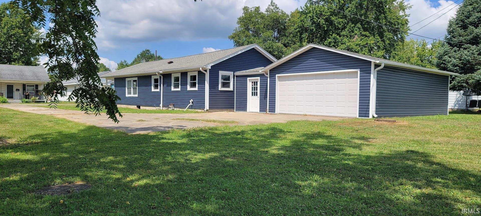 505 Maple Street Bicknell, IN 47512 - Photo 2 of 20 Gallery Image 2