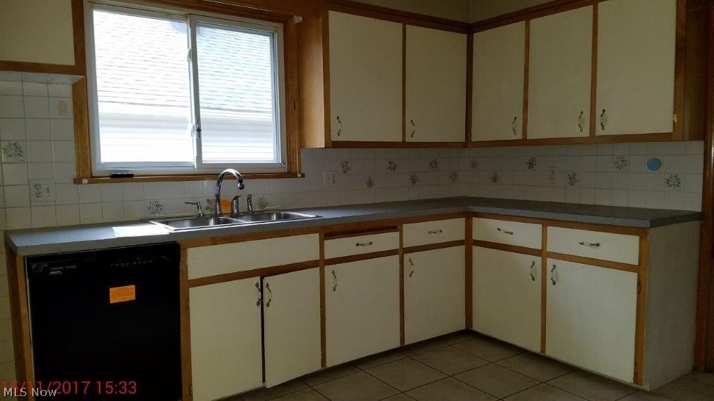 4095 Crum Road Youngstown, OH 44515 - Photo 8 of 14 Gallery Image 8