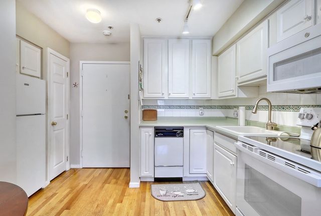 $360,000 | 184 Bunker Hill Street, Unit 6, Boston, MA 02129