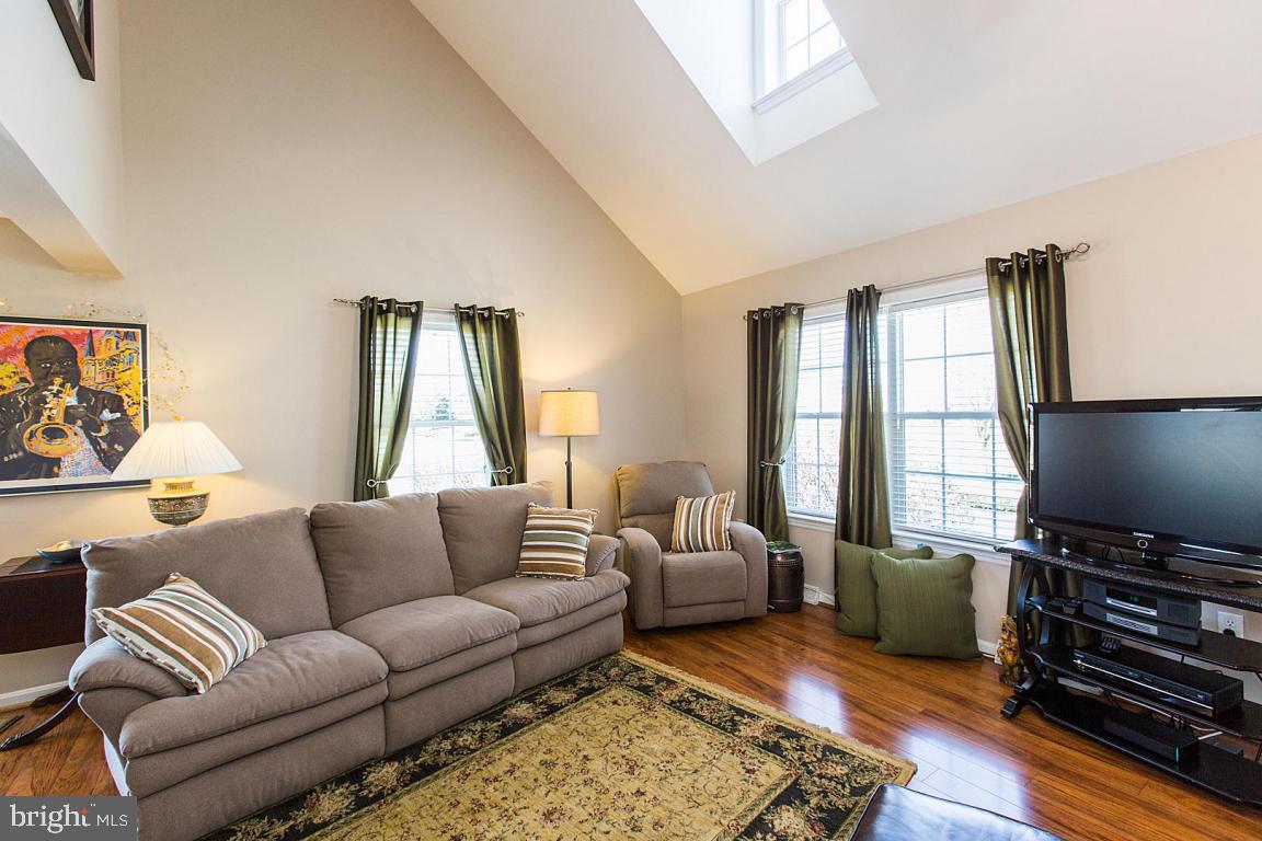 650 Farnum Road Lititz, PA 17543 - Photo 8 of 53