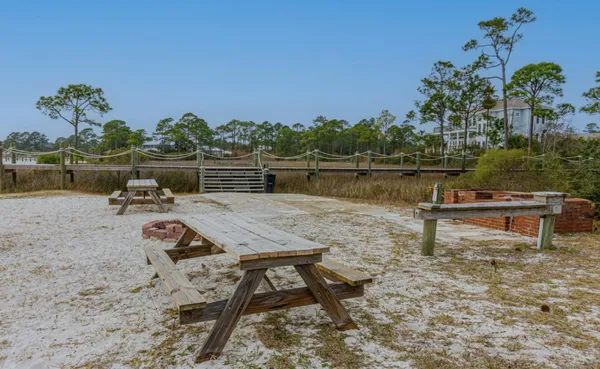 $569,000 | 210 Wynnehaven Beach Road, Mary Esther, FL 32569