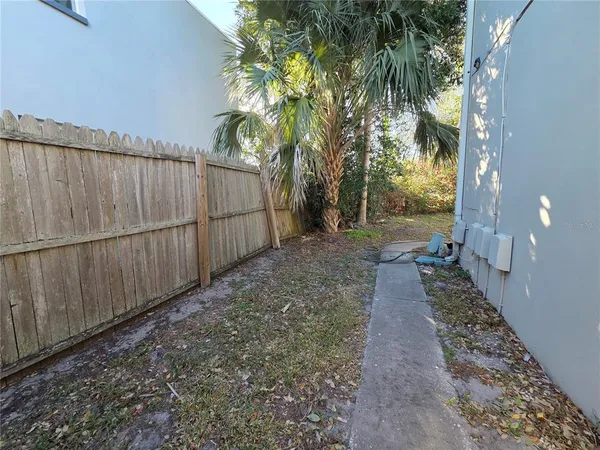 $1,295 | 606 South Betty Lane, Unit C, Clearwater, FL 33756