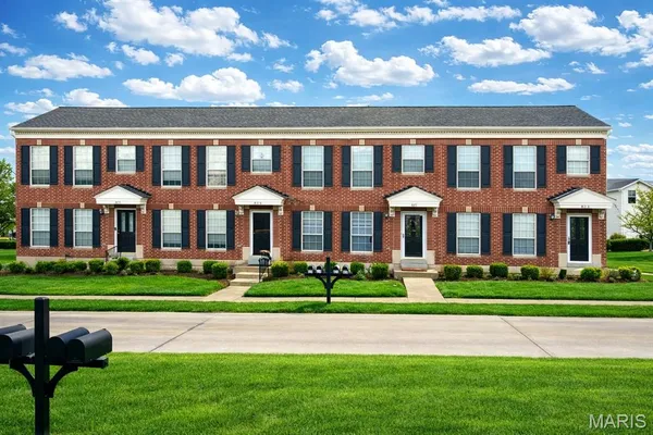 $230,000 | 821 Brookmead Drive, O'Fallon, MO 63366
