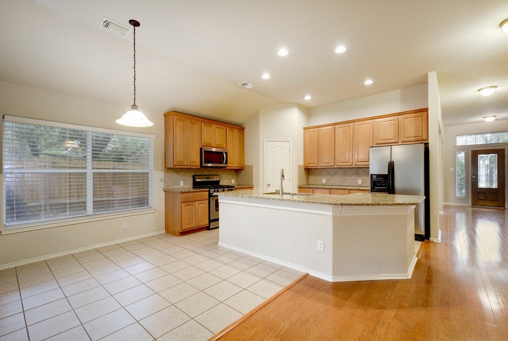 10800 Split Stone Way Austin, TX 78739 - Photo 7 of 30