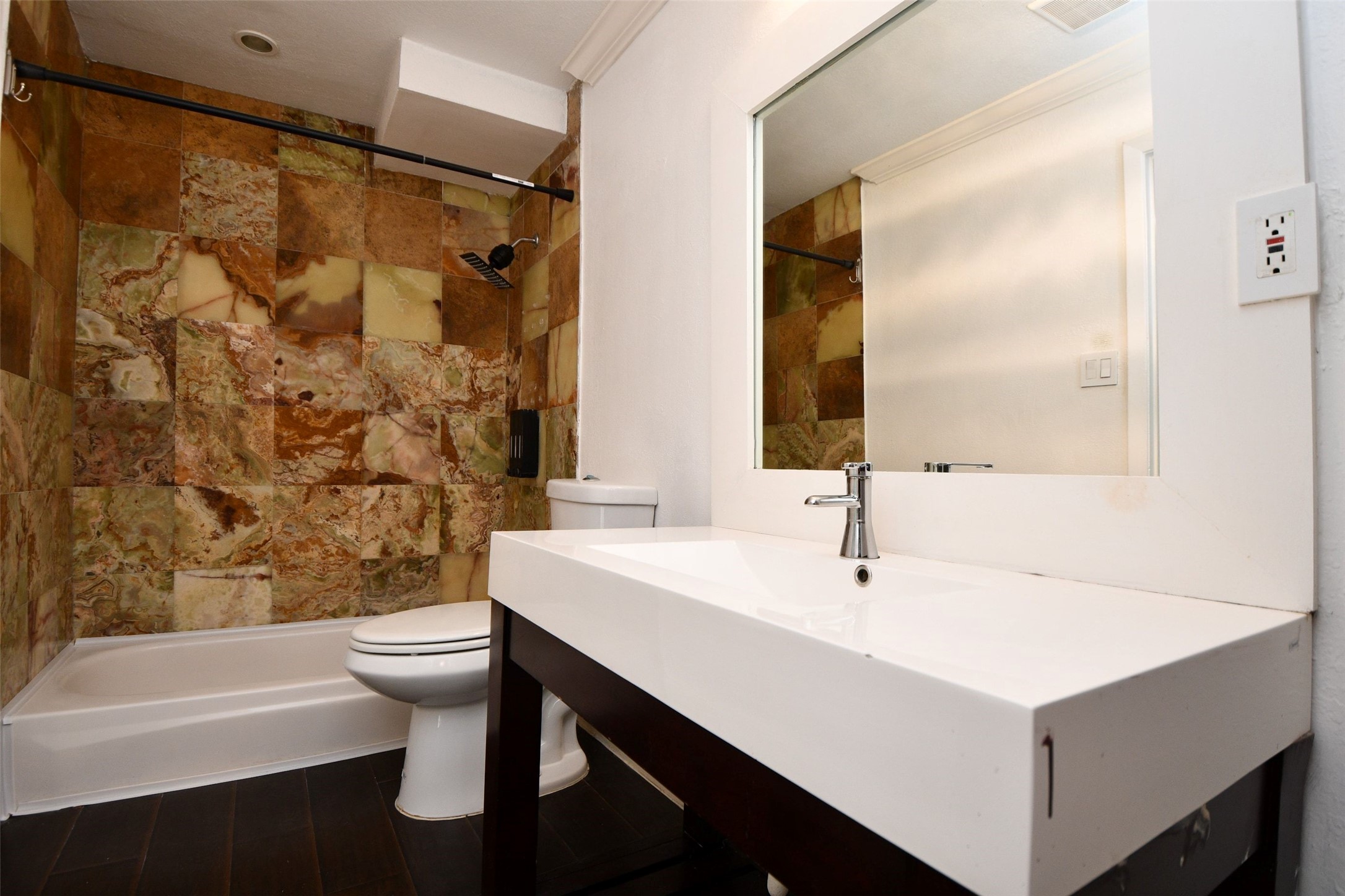 6000 Inwood Drive, Unit 1 Houston, TX 77057 - Photo 18 of 29 a bathroom with a sink and a mirror