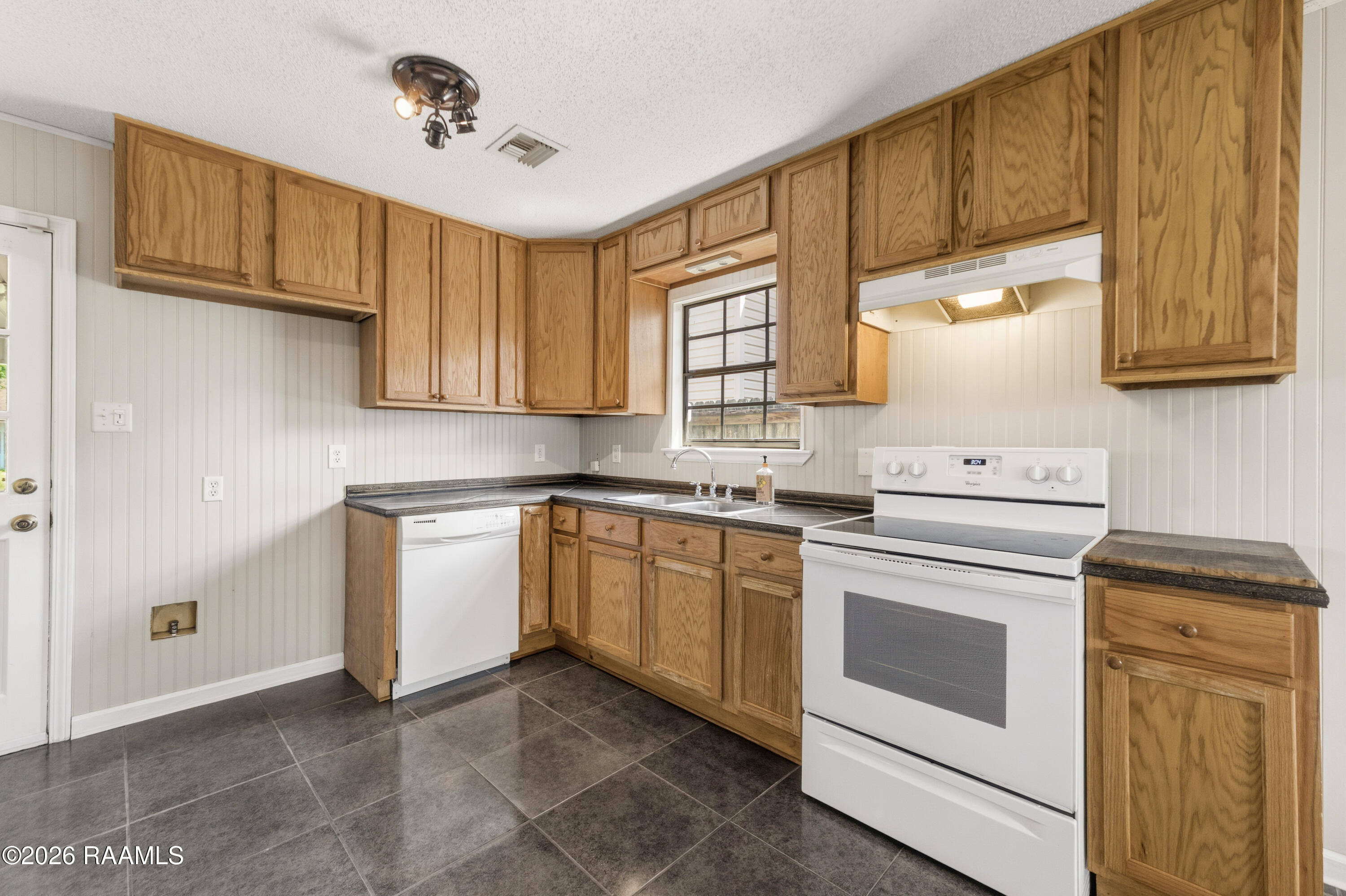 105 Starboard Loop Carencro, LA 70520 - Photo 7 of 24 105 Starboard Loop-25