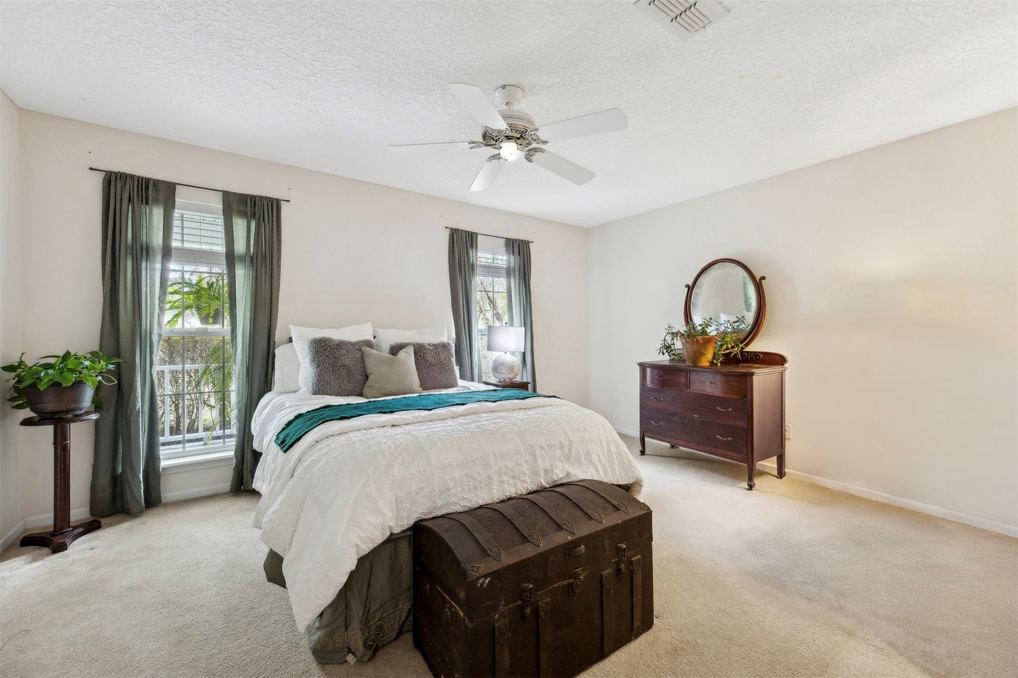 86341 Meadowfield Bluffs Road Yulee, FL 32097 - Photo 25 of 68 The front guest bedroom is also roomy with plenty of space for king sized furniture