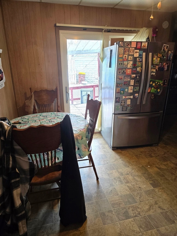 523 2nd Street Fall River, MA 02721 - Photo 4 of 28