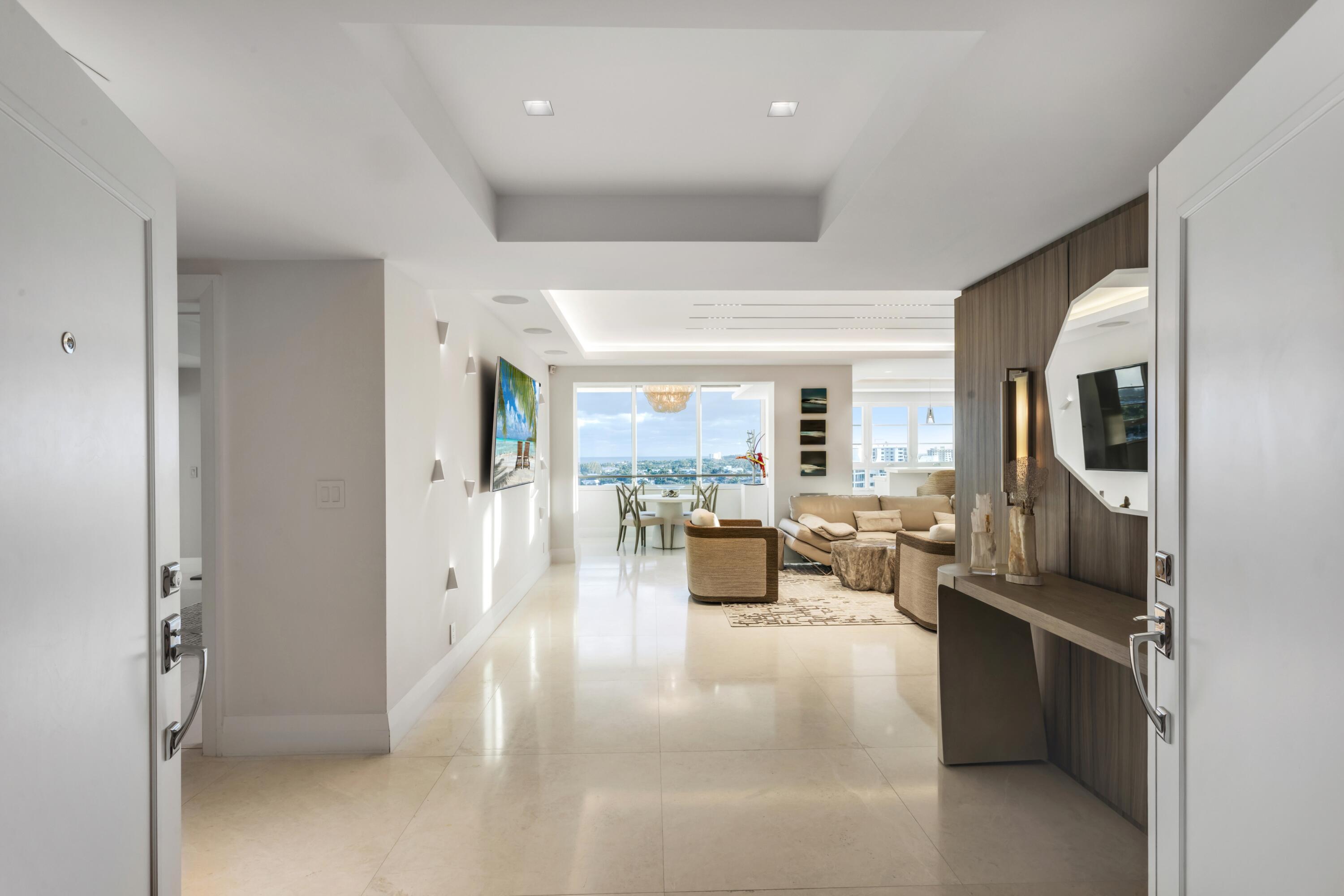 50 E Road, Unit 12G (PENTHOUSE) Delray Beach, FL 33483 - Photo 3 of 75 mls_FOYER_STRAIGHT_EB