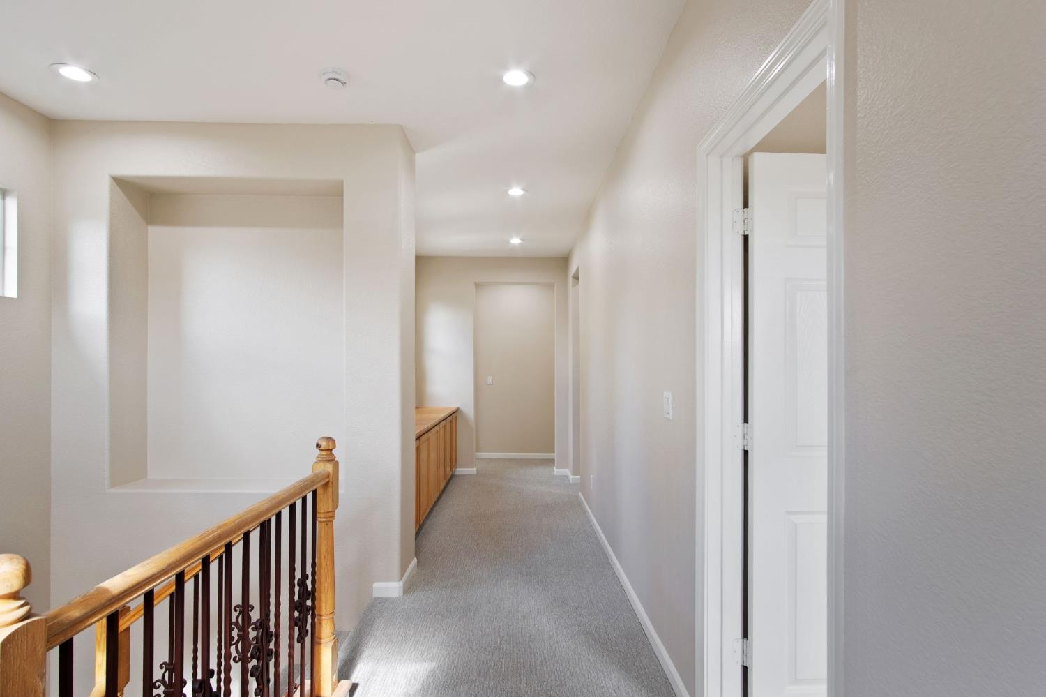 2921 Compton Place Tracy, CA 95377 - Photo 22 of 35 a view of hallway