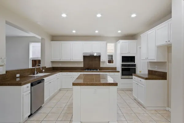 $749,900 | 2921 Compton Place, Tracy, CA 95377