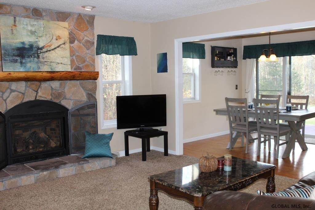 954 Murray Road Greenfield, NY 12850 - Photo 6 of 27 Photo 6