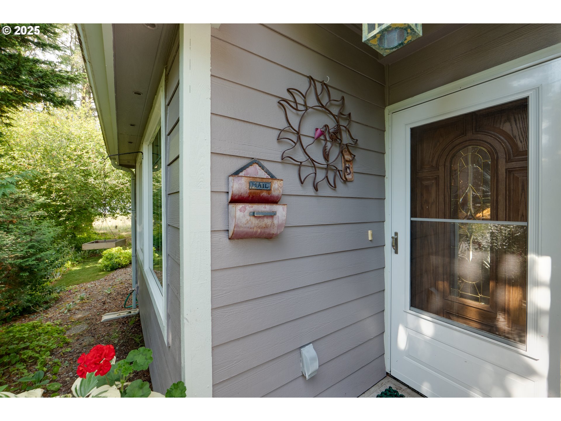 38 3rd Street Chinook, WA 98614 - Photo 11 of 33