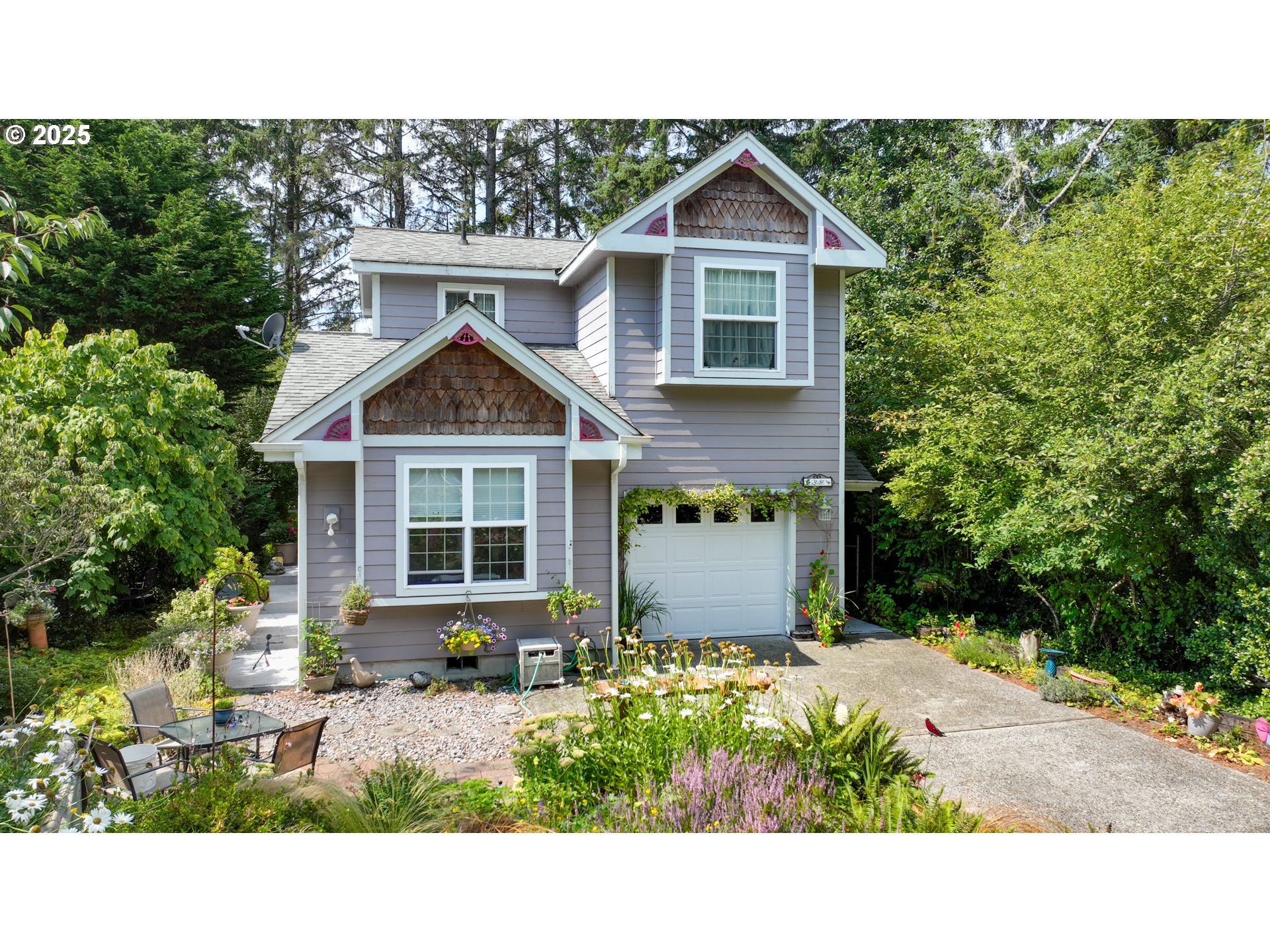 38 3rd Street Chinook, WA 98614 - Photo 2 of 33