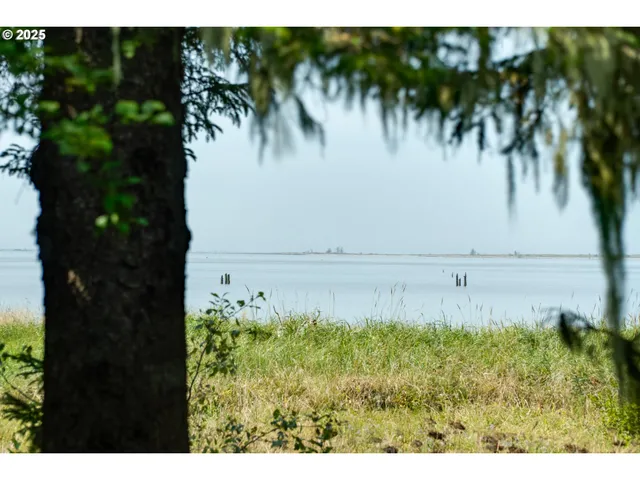 $599,000 | 38 3rd Street, Chinook, WA 98614