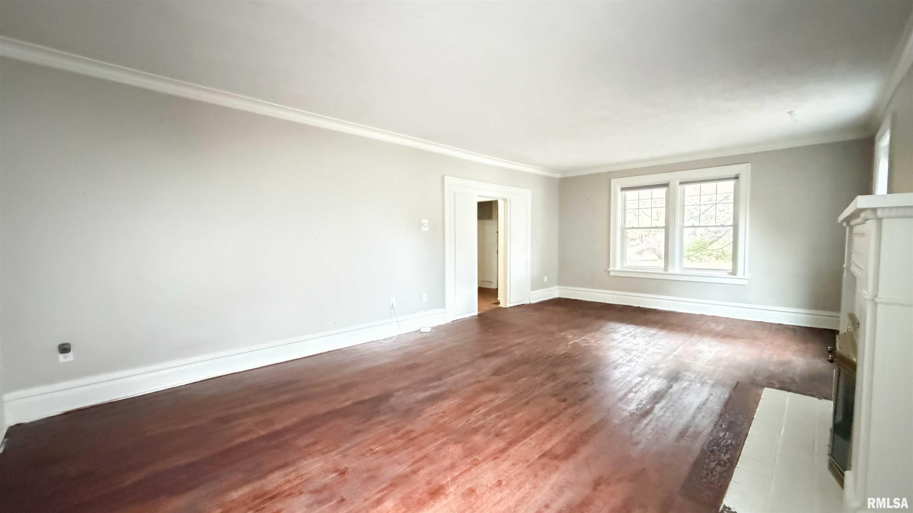 1011 North Farmington Road Peoria, IL 61606 - Photo 14 of 47