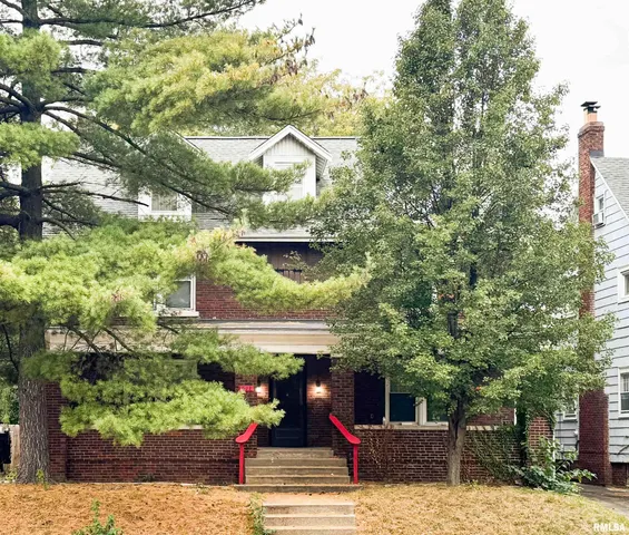 $189,900 | 1011 North Farmington Road, Peoria, IL 61606