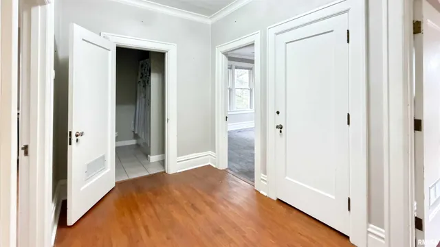 $189,900 | 1011 North Farmington Road, Peoria, IL 61606