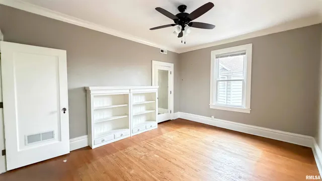 $189,900 | 1011 North Farmington Road, Peoria, IL 61606