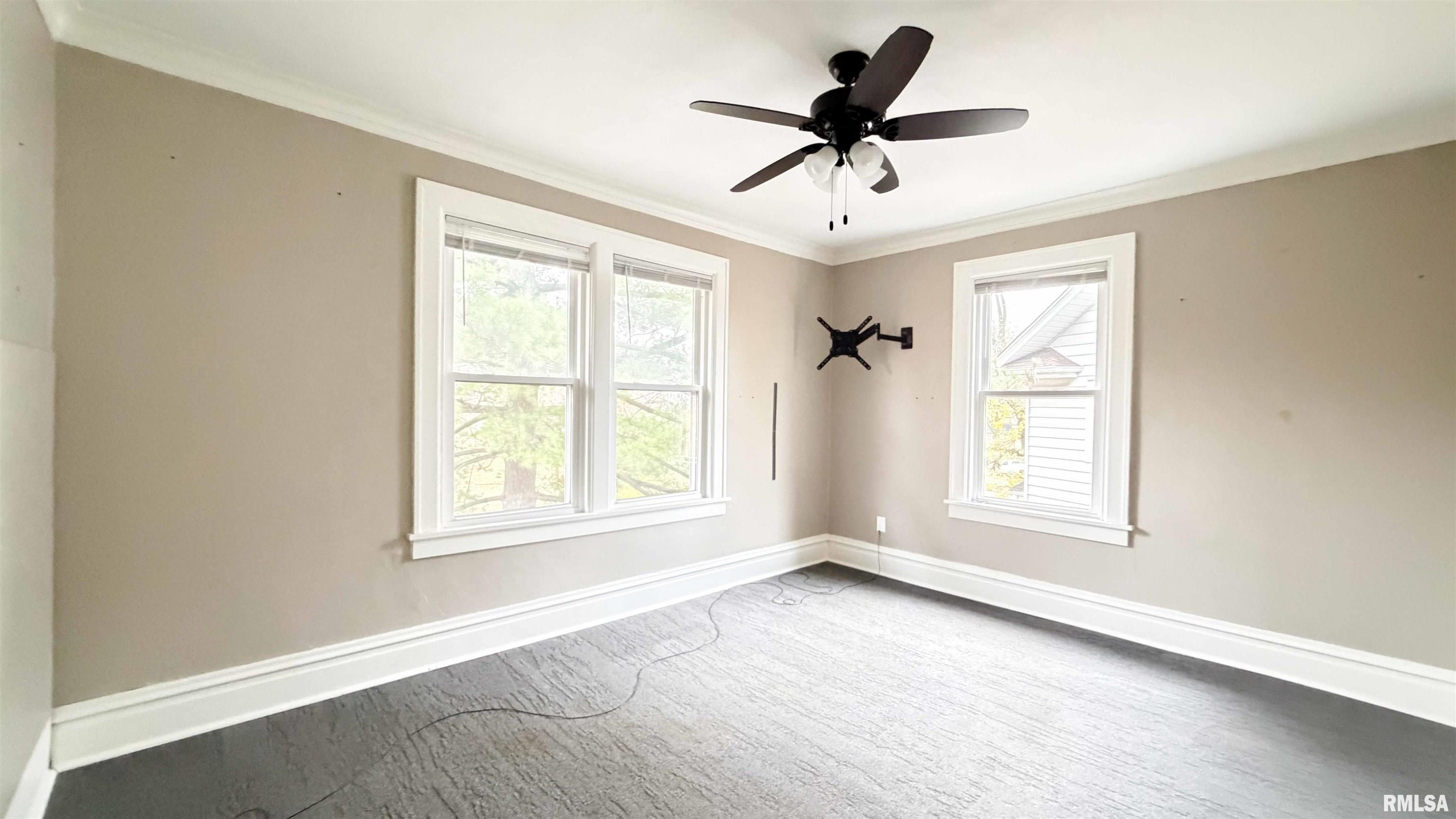 1011 North Farmington Road Peoria, IL 61606 - Photo 33 of 47