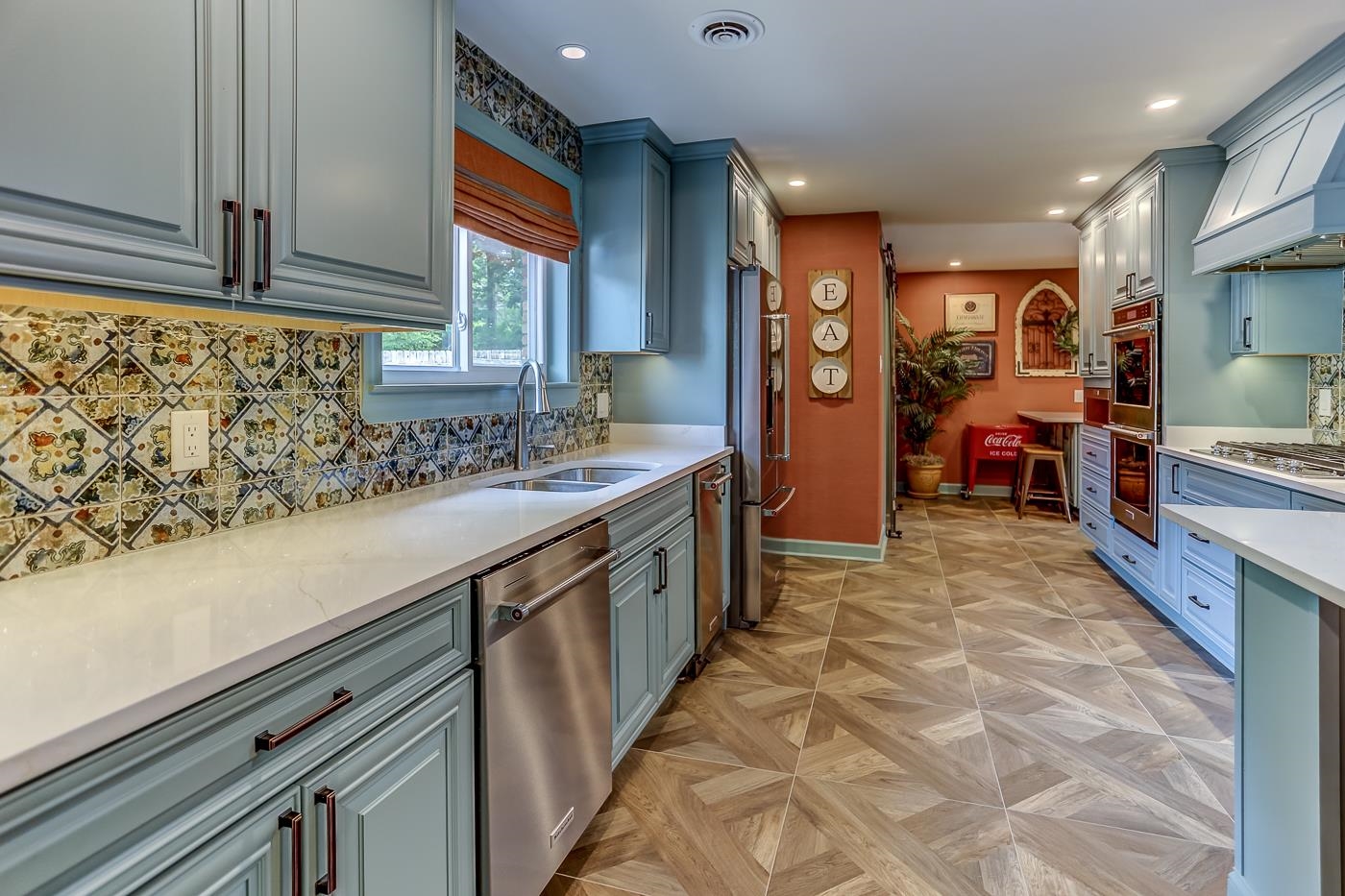 5515 Walnut Grove Road Memphis, TN 38120 - Photo 8 of 37 a kitchen with stainless steel appliances granite countertop a sink and cabinets