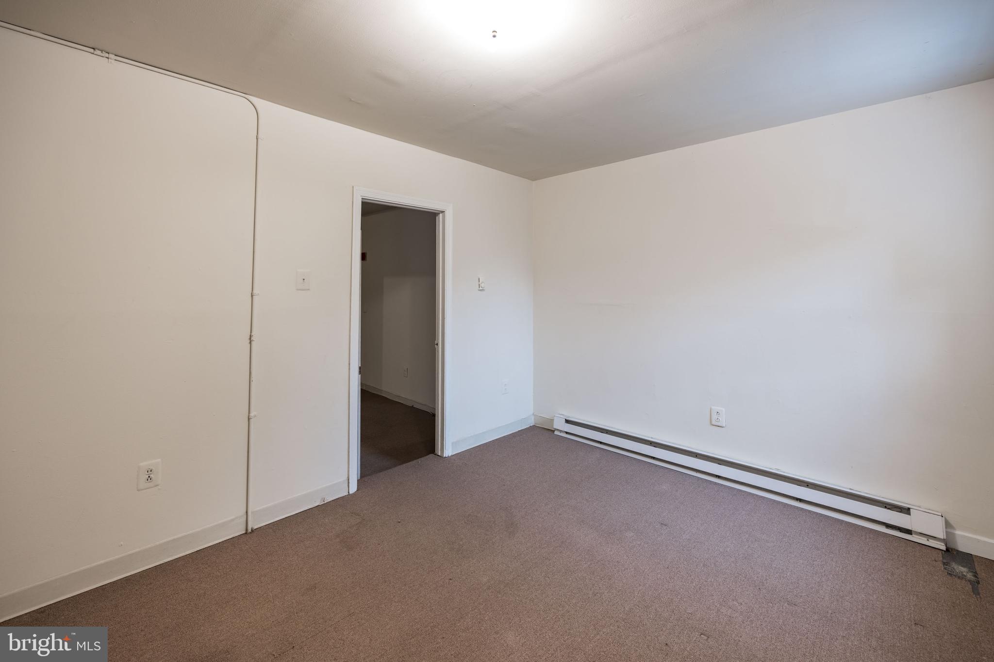 1534 South 4th Street Philadelphia, PA 19147 - Photo 7 of 11 a view of an empty room