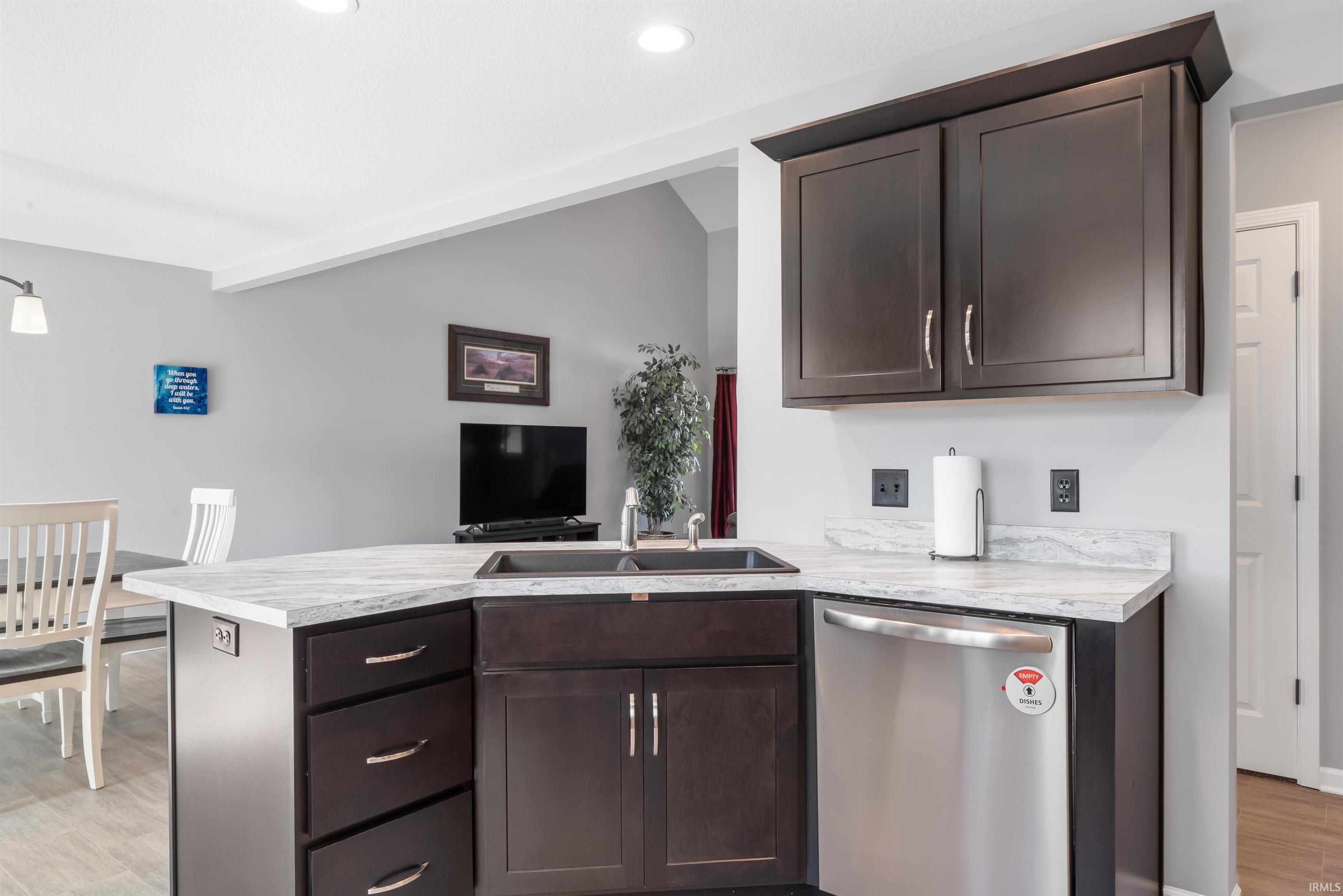 13897 Rame Pass Fort Wayne, IN 46845 - Photo 13 of 36