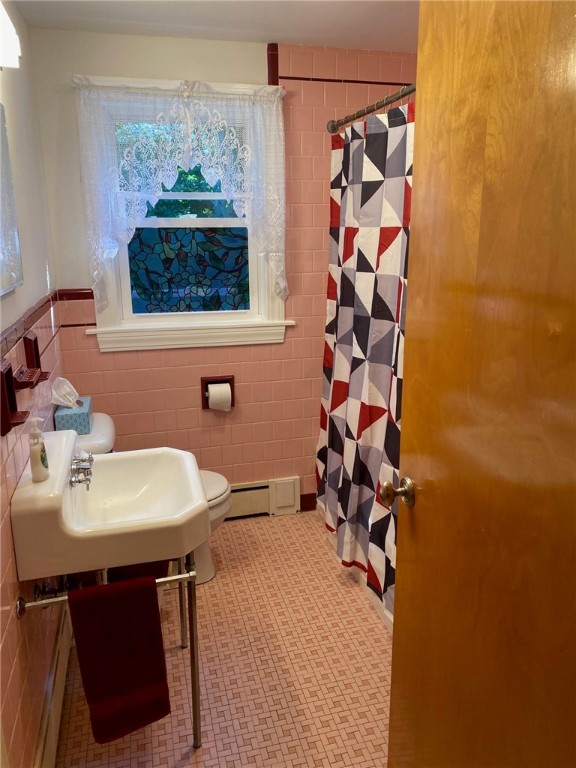 76 Arnold Road Coventry, RI 02816 - Photo 15 of 36