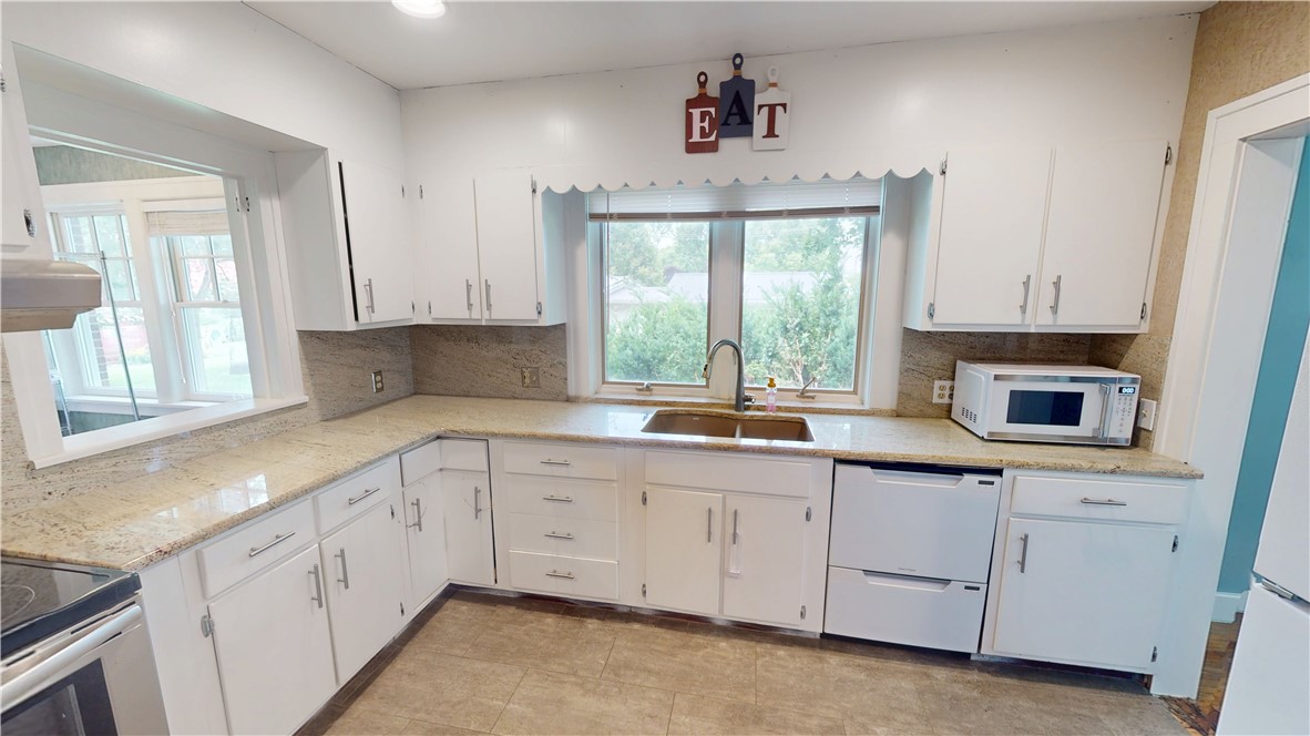 104 East North Street Ridge Farm, IL 61870 - Photo 19 of 36