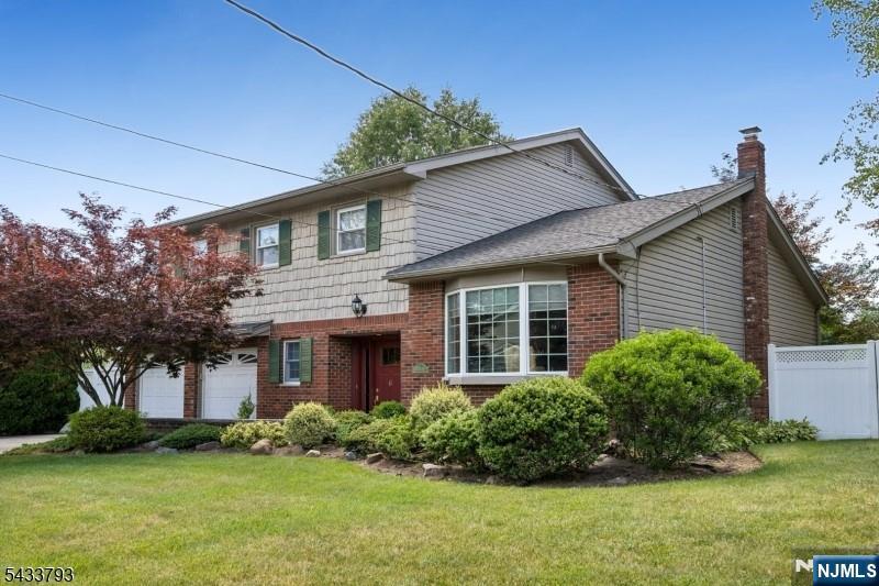 6 Davenport Avenue Roseland, NJ 07068 - Photo 3 of 29