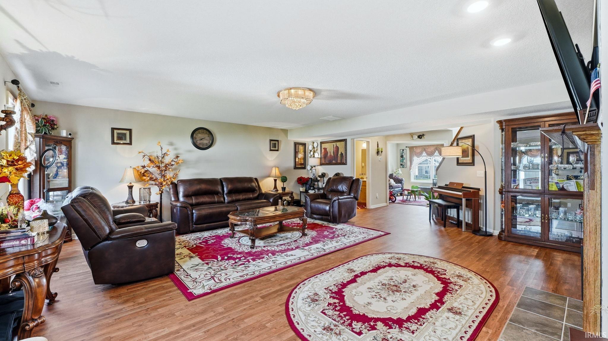 5076 Redwall Rim Pass Fort Wayne, IN 46808 - Photo 4 of 36