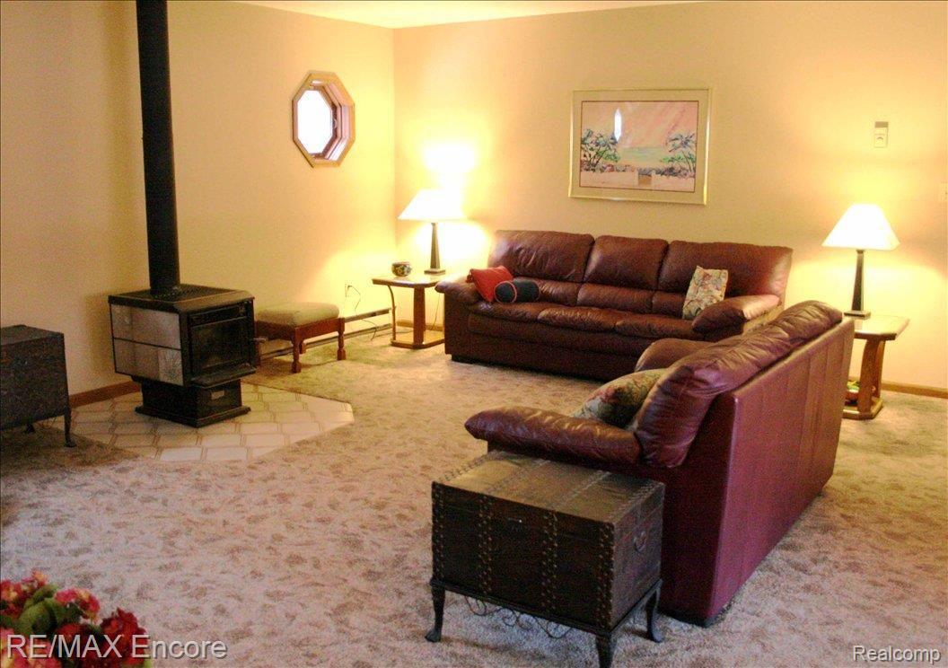 4915 Hough Road Dryden, MI 48428 - Photo 11 of 25 IMG_4167