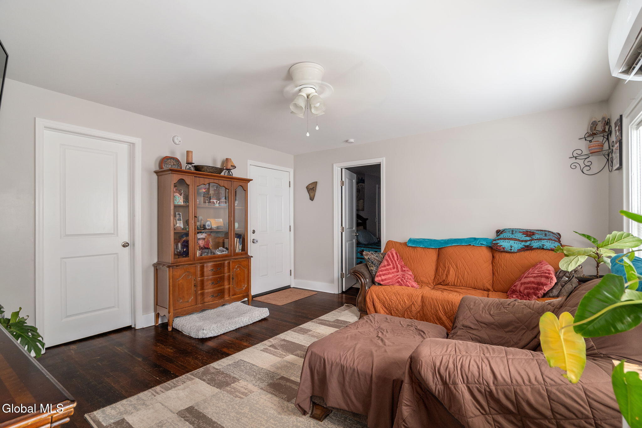 206 Front Street Schenectady, NY 12305 - Photo 5 of 21 5-206FrontSt_05