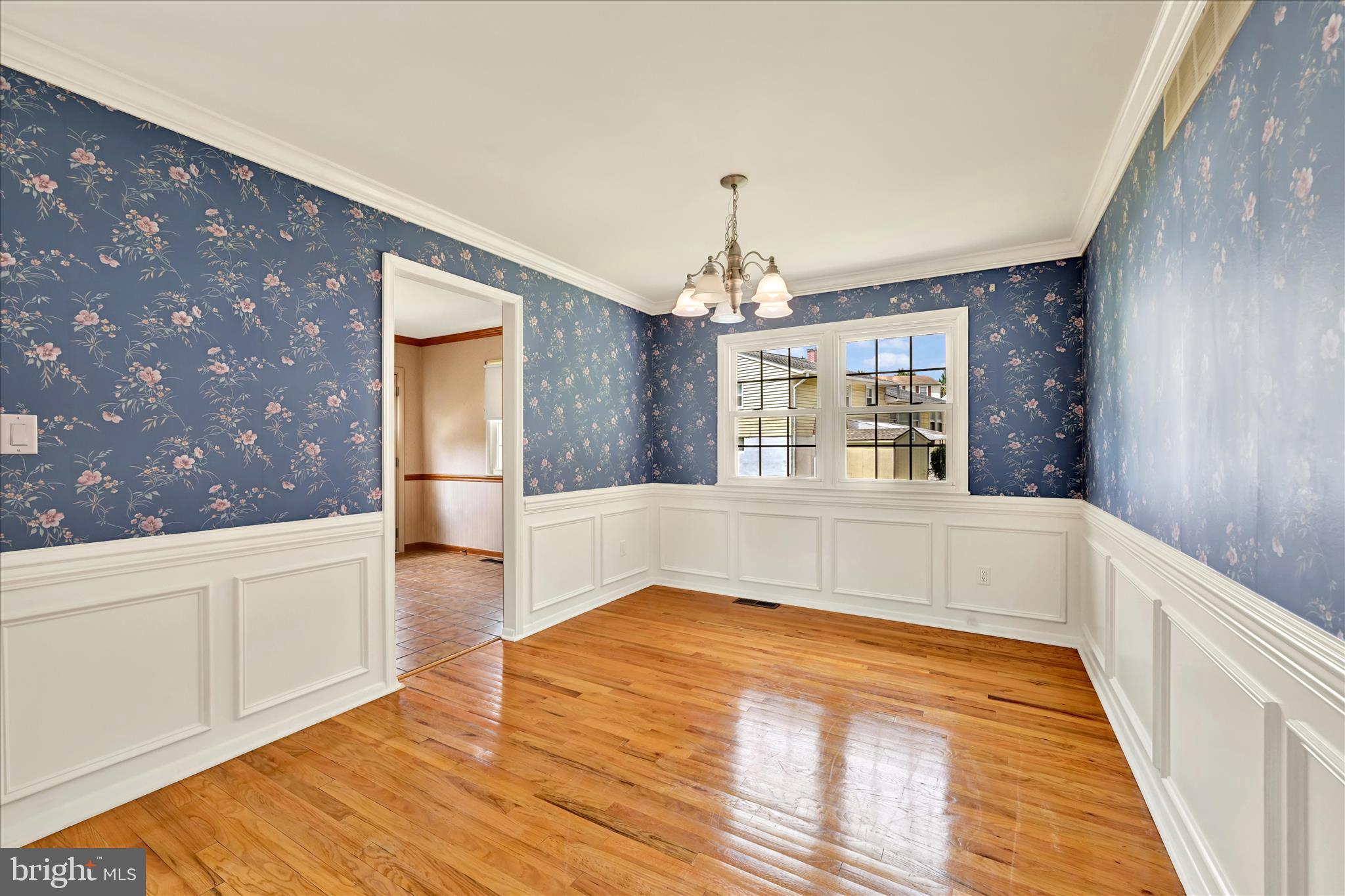 4700 Ebenezer Road Nottingham, MD 21236 - Photo 8 of 39 Dining Room