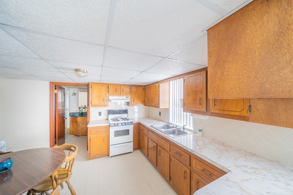 306 Ferry Street Fall River, MA 02721 - Photo 22 of 30