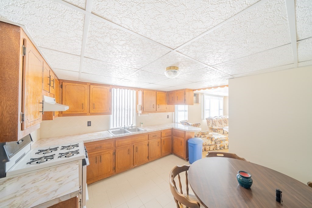 306 Ferry Street Fall River, MA 02721 - Photo 23 of 30