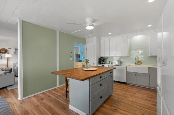 $688,000 | 4150 Ridge Road, Unit 21 AND 22, Stevensville, MI 49127