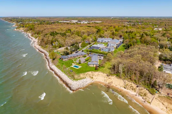 $688,000 | 4150 Ridge Road, Unit 21 AND 22, Stevensville, MI 49127