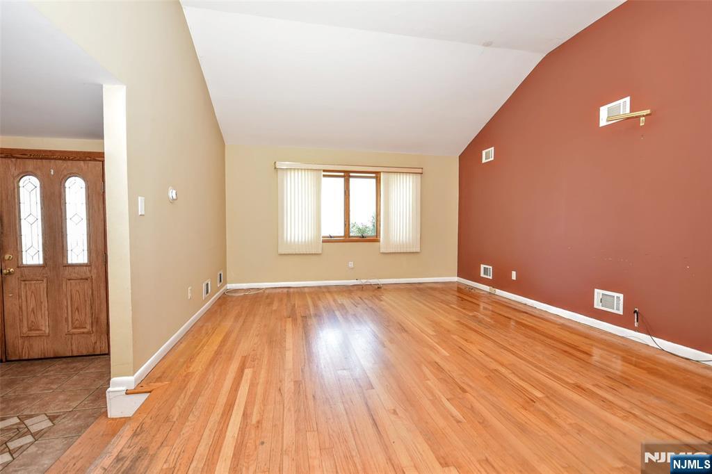77 Herman Street Hackensack, NJ 07601 - Photo 7 of 40