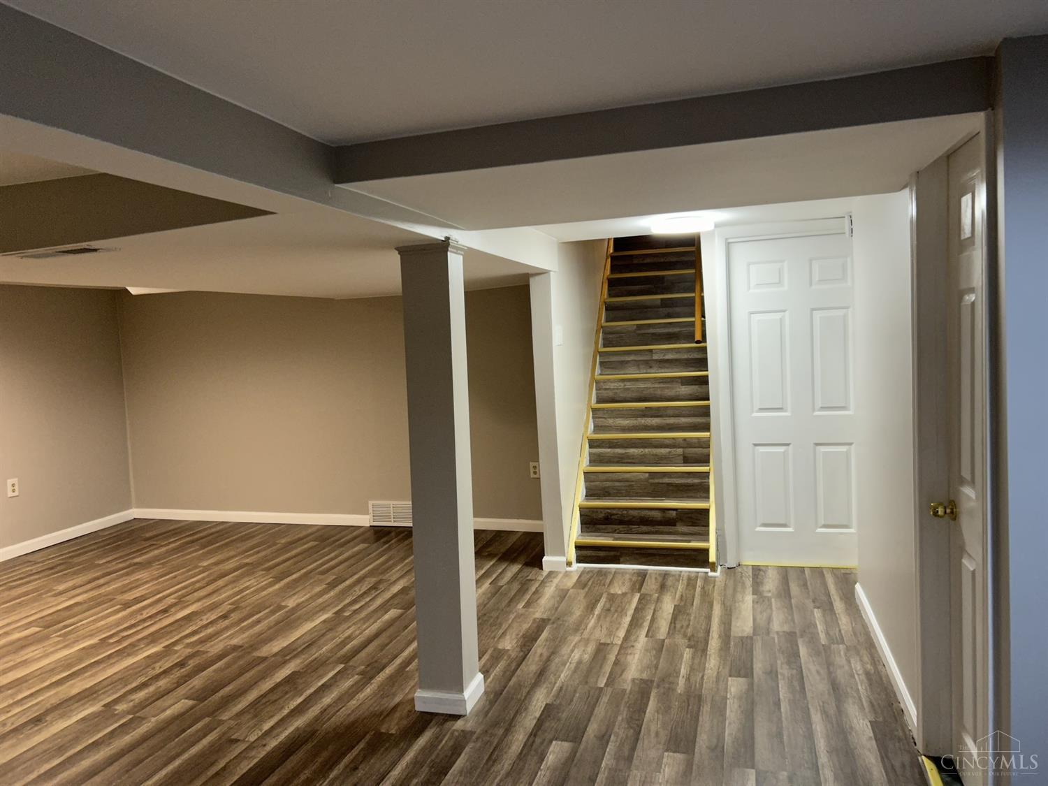 4670 Kugler Mill Road Cincinnati, OH 45236 - Photo 14 of 17
