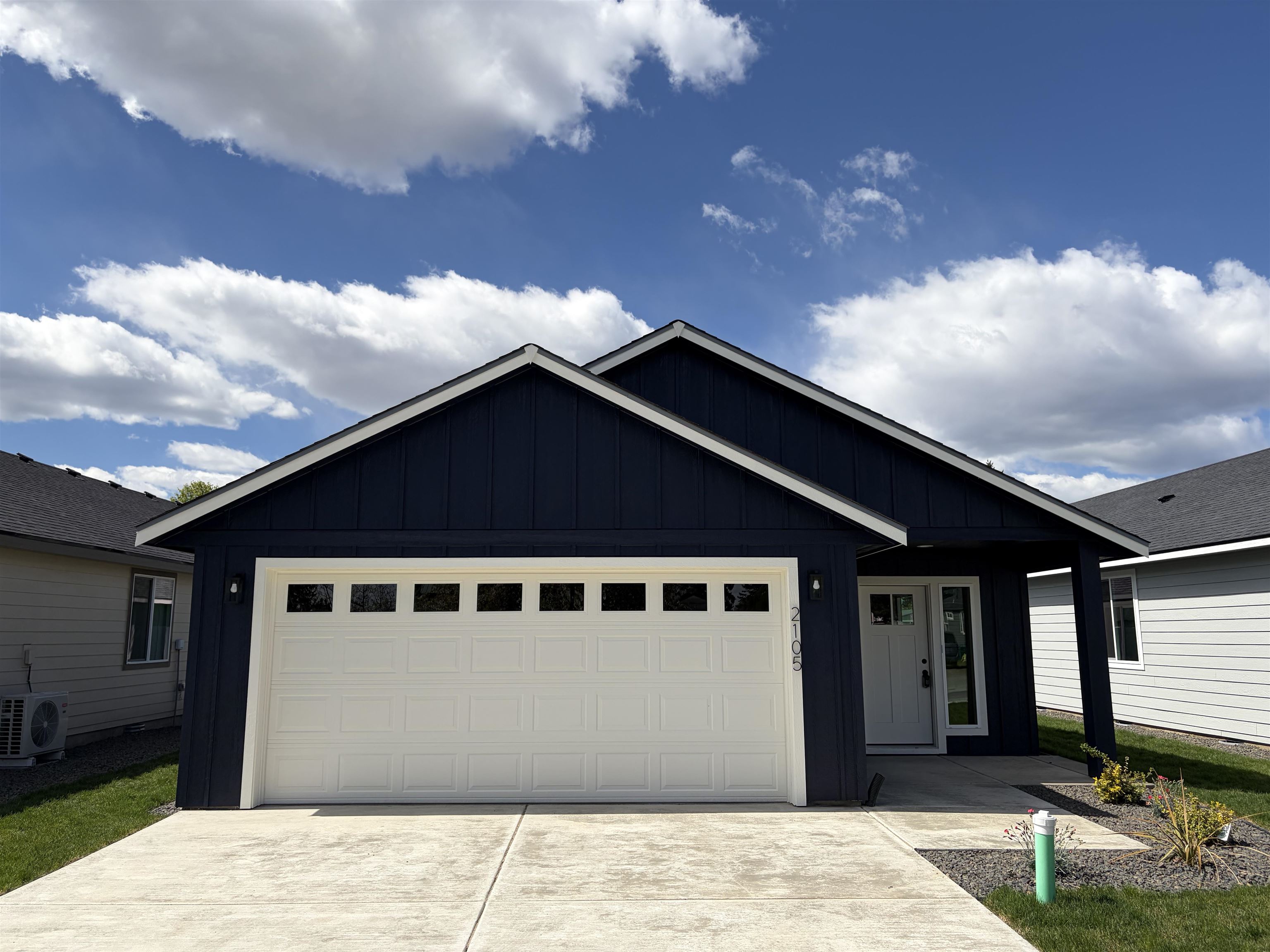 2105 North Sipple Road Spokane Valley, WA 99212 - Photo 1 of 18