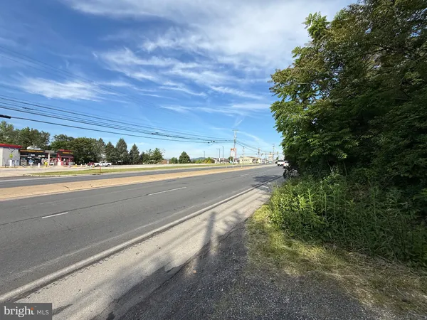 $250,000 | 6621 Perkiomen Avenue, Birdsboro, PA 19508