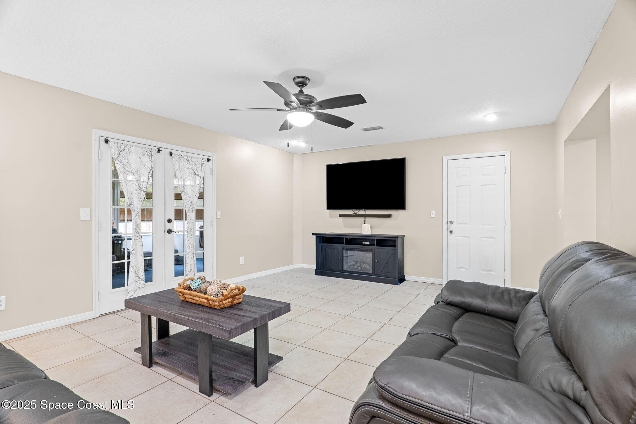 999 Emerald Road Southeast Palm Bay, FL 32909 - Photo 19 of 25 19-web-or-mls-Emerald-19
